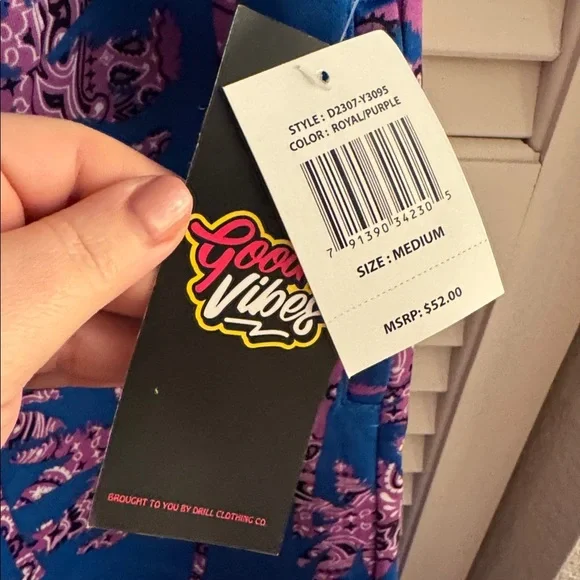 Good Vibes Men Board Shorts Paisley Print Medium NWT - Picture 2 of 4